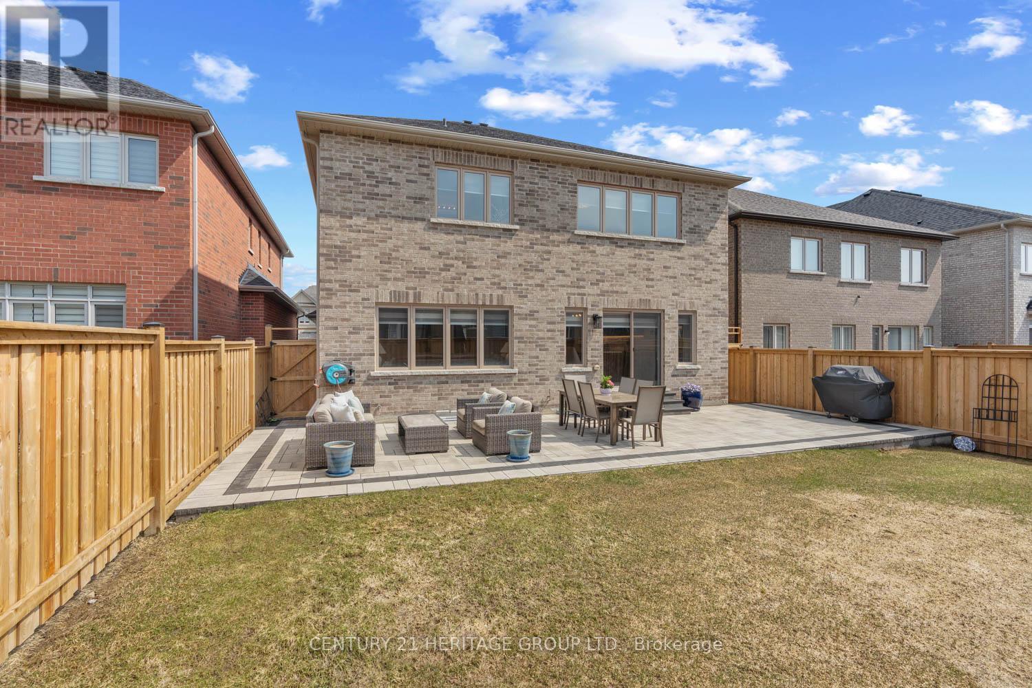 1530 HARKER STREET - 47