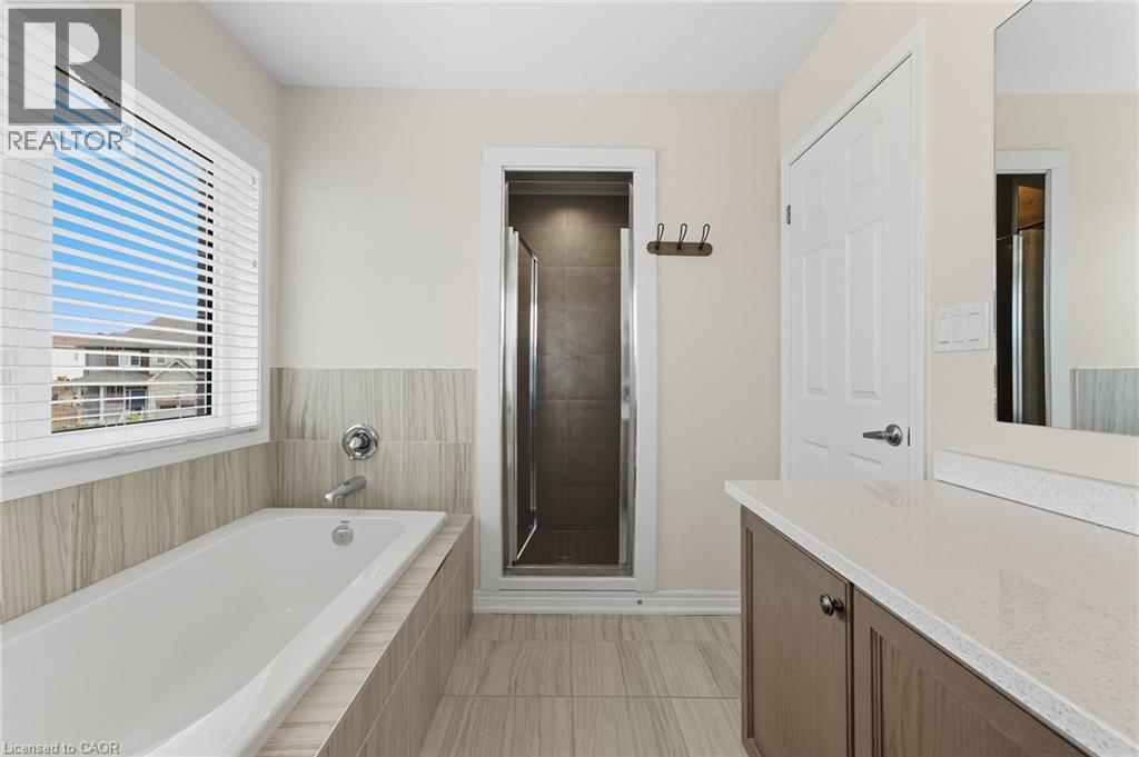 71 BRADBURY Road, Stoney Creek, Ontario, L8J0E4 — Photo 17