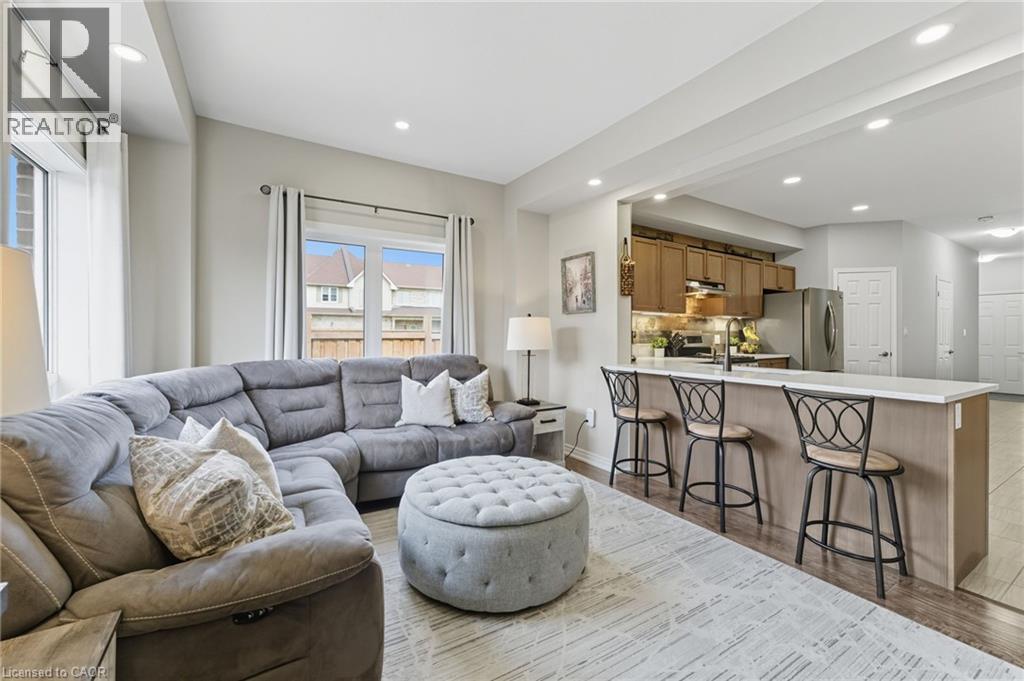 71 BRADBURY Road, Stoney Creek, Ontario, L8J0E4 — Photo 12