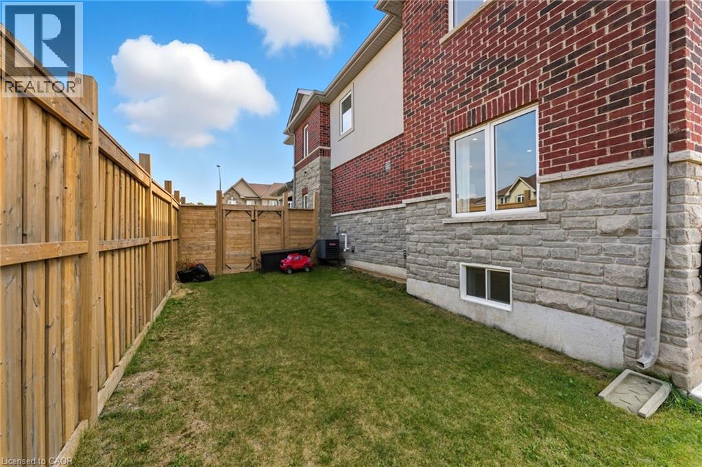 71 BRADBURY Road, Stoney Creek, Ontario, L8J0E4 — Photo 32