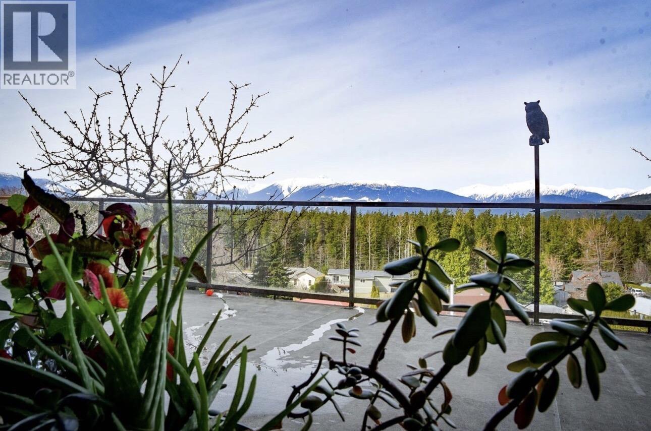 2670 THORNHILL STREET - 7