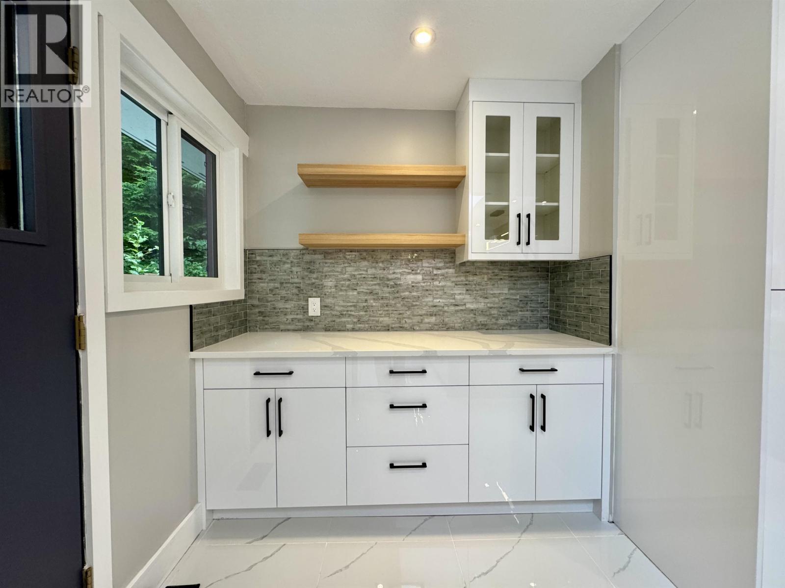 1831 KOOTENAY AVENUE - 11