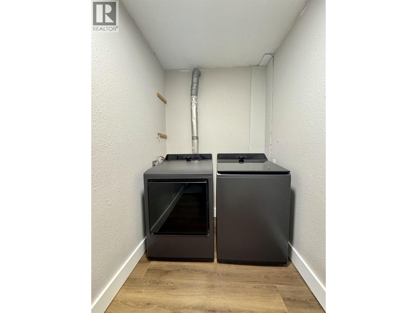 1831 KOOTENAY AVENUE - 30