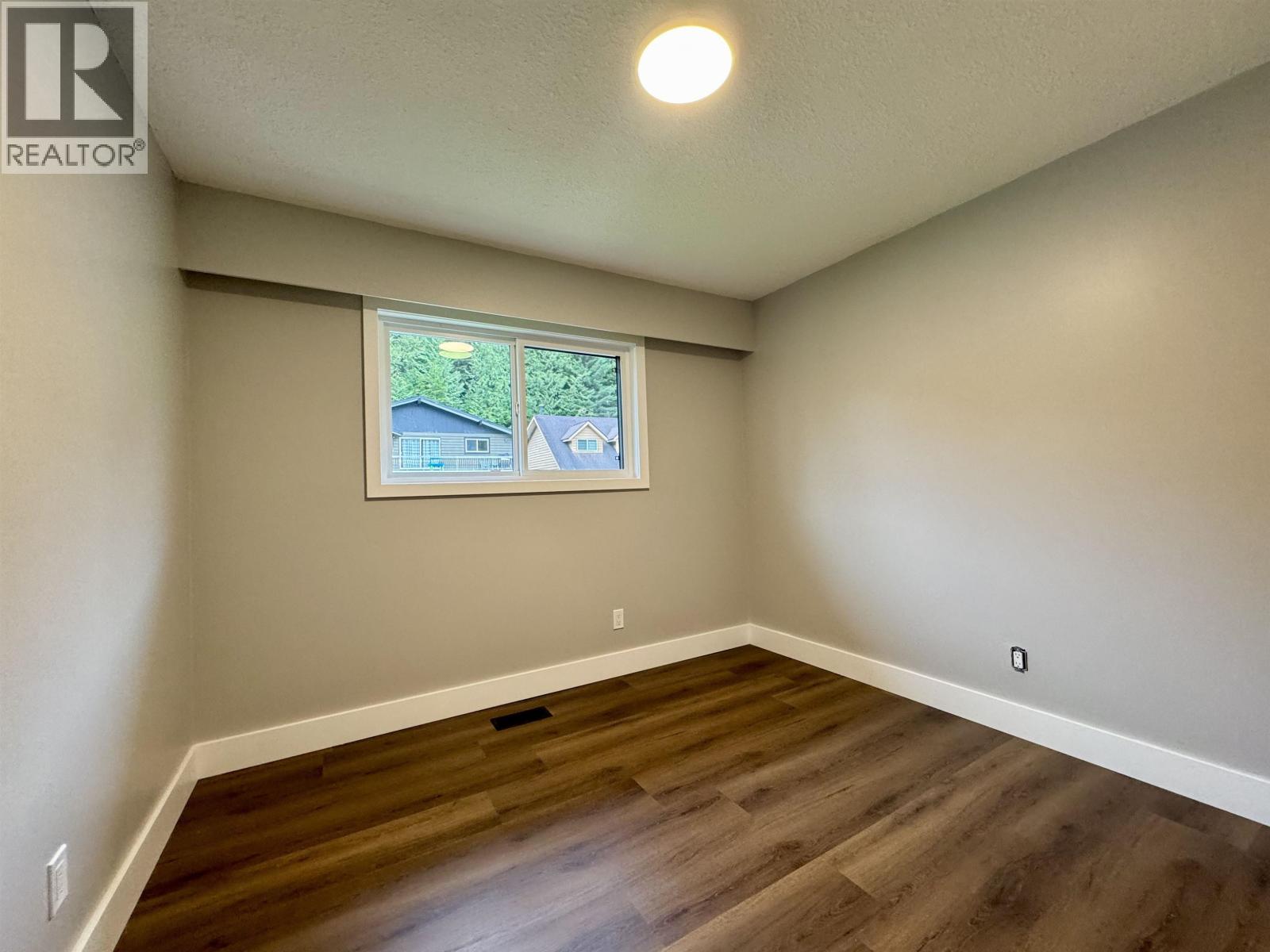 1831 KOOTENAY AVENUE - 17