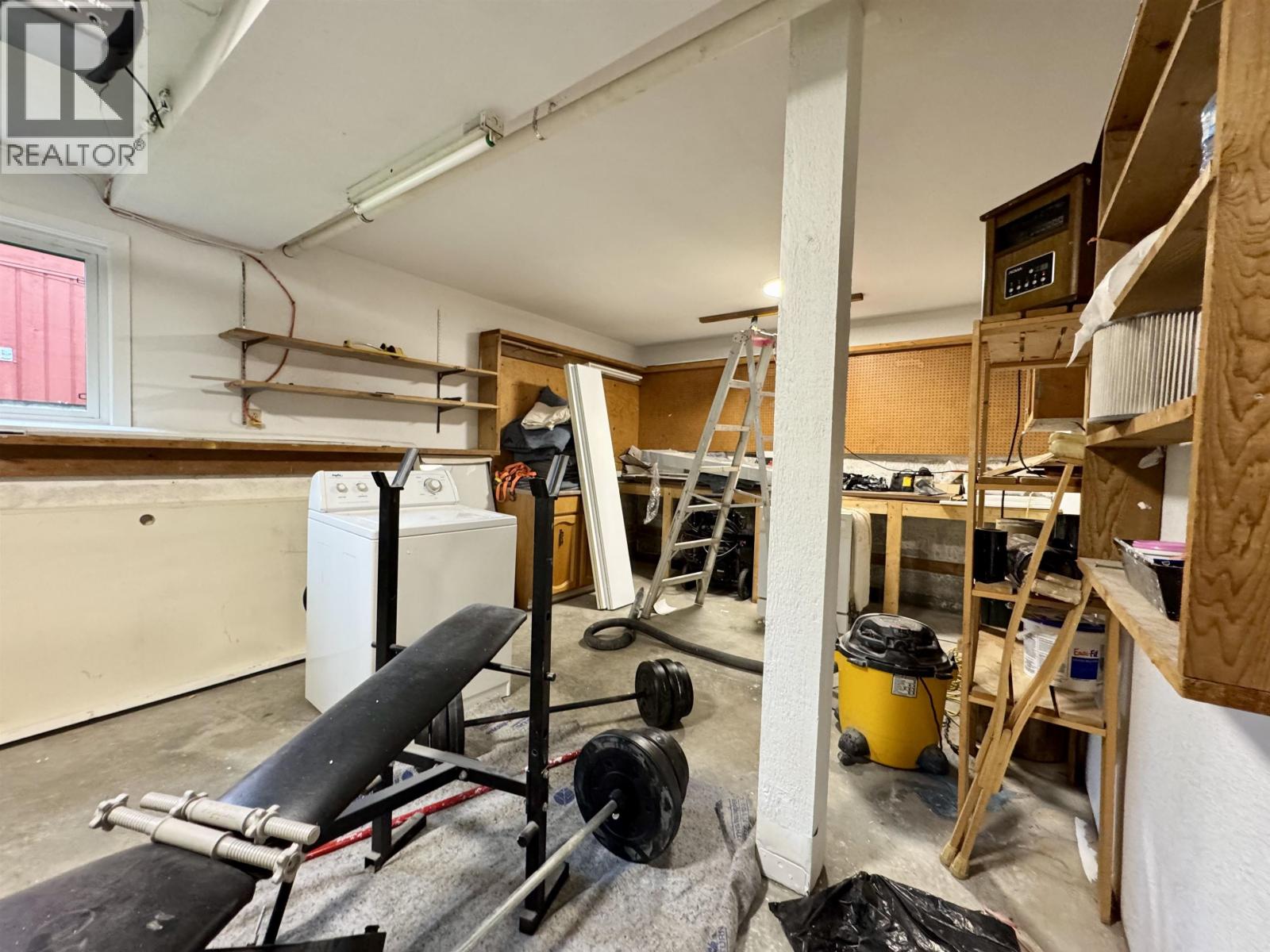 1831 KOOTENAY AVENUE - 32