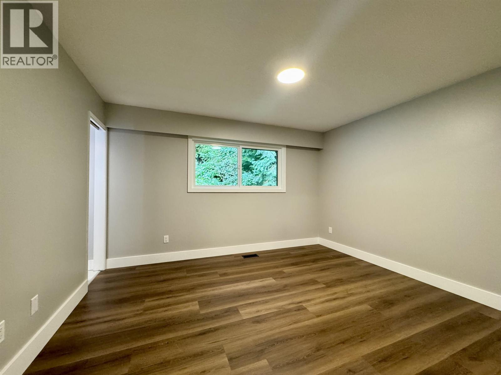 1831 KOOTENAY AVENUE - 20