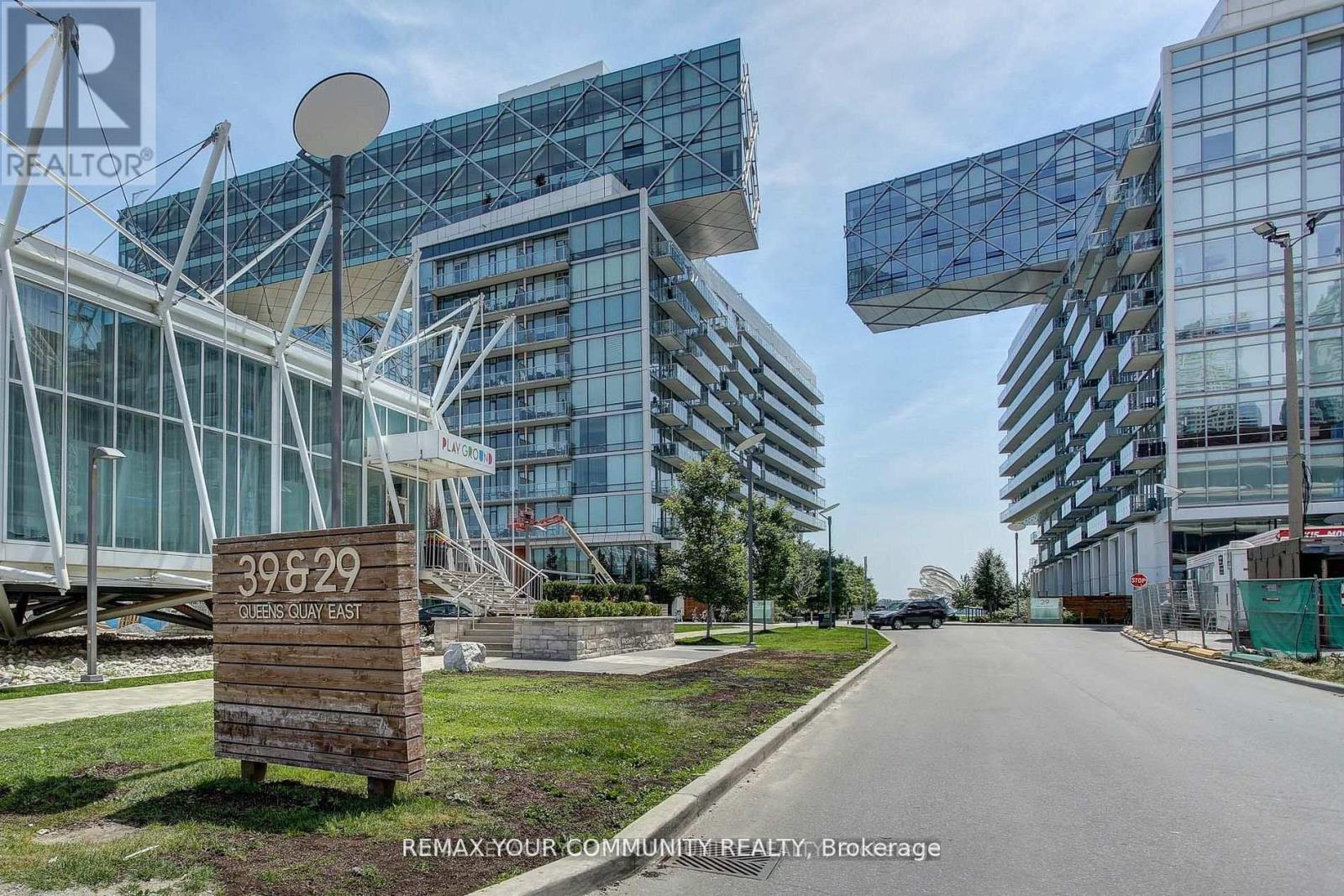 #1109 39 QUEENS QUAY E - 6