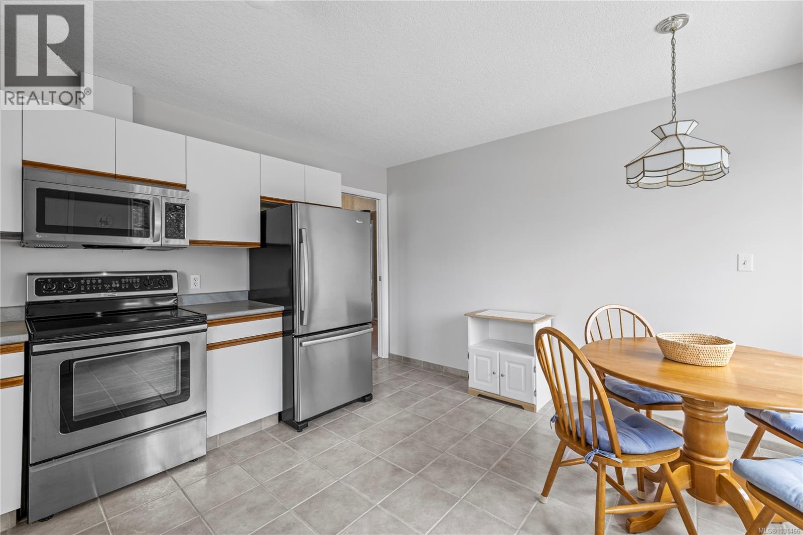 6298 WATERBURY RD - 18