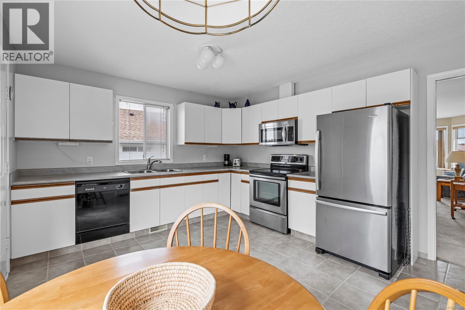 6298 WATERBURY RD - 16