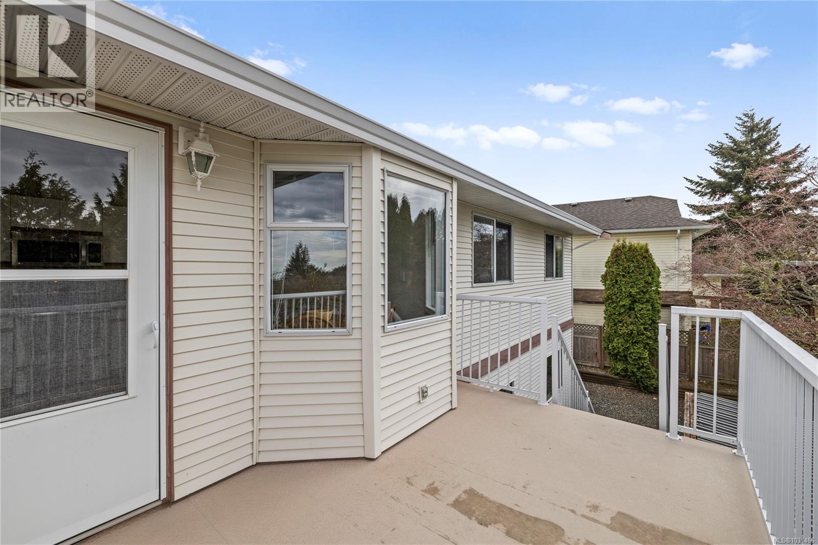 6298 WATERBURY RD - 21