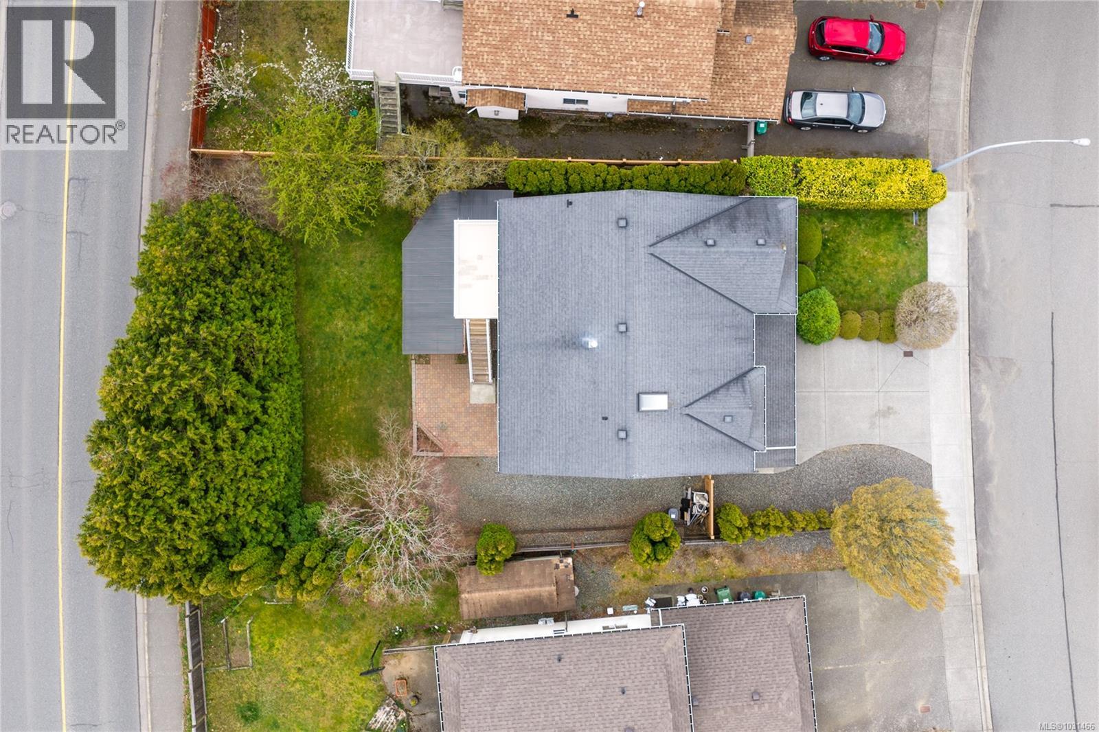 6298 WATERBURY RD - 67