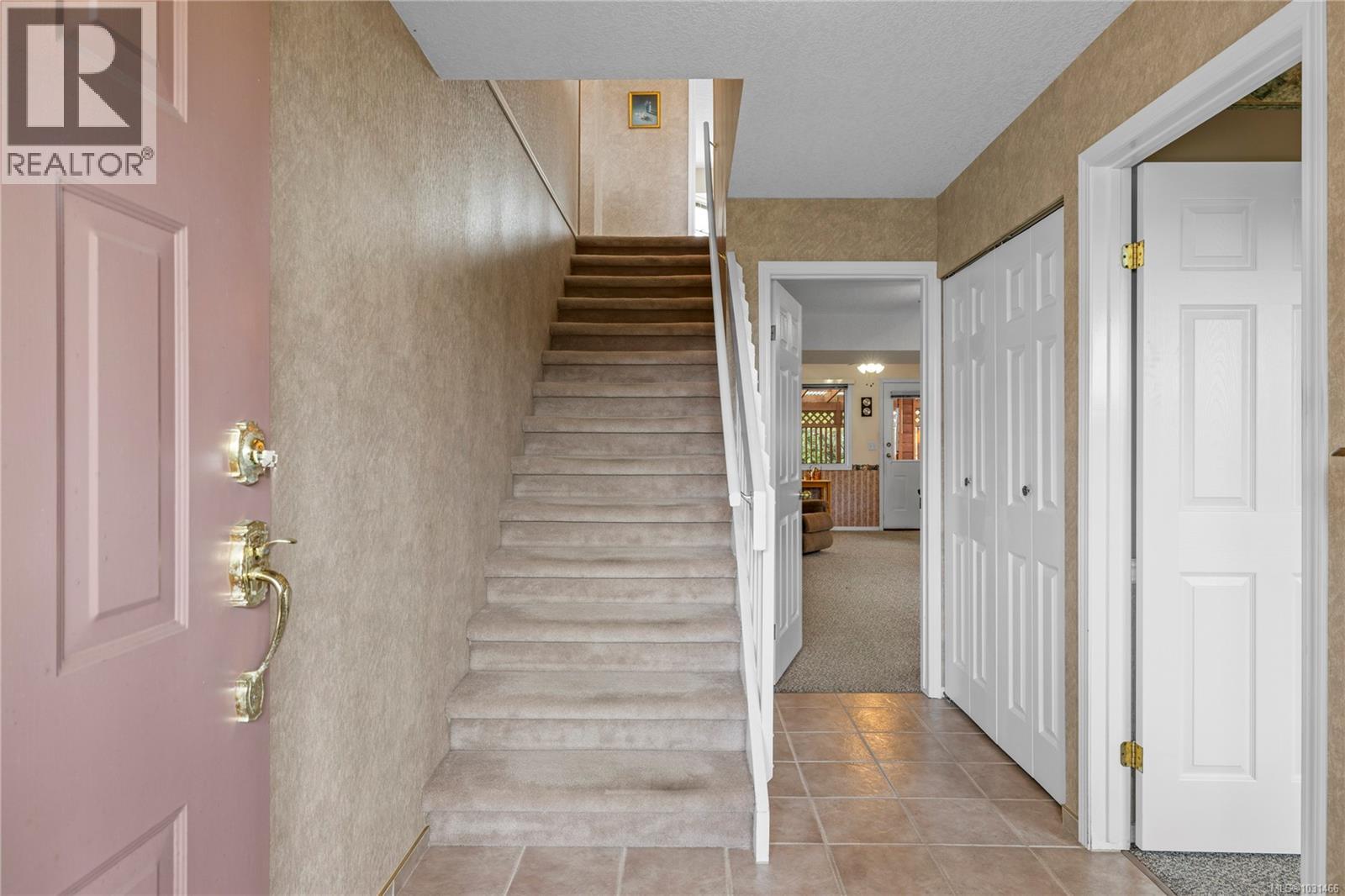 6298 WATERBURY RD - 6