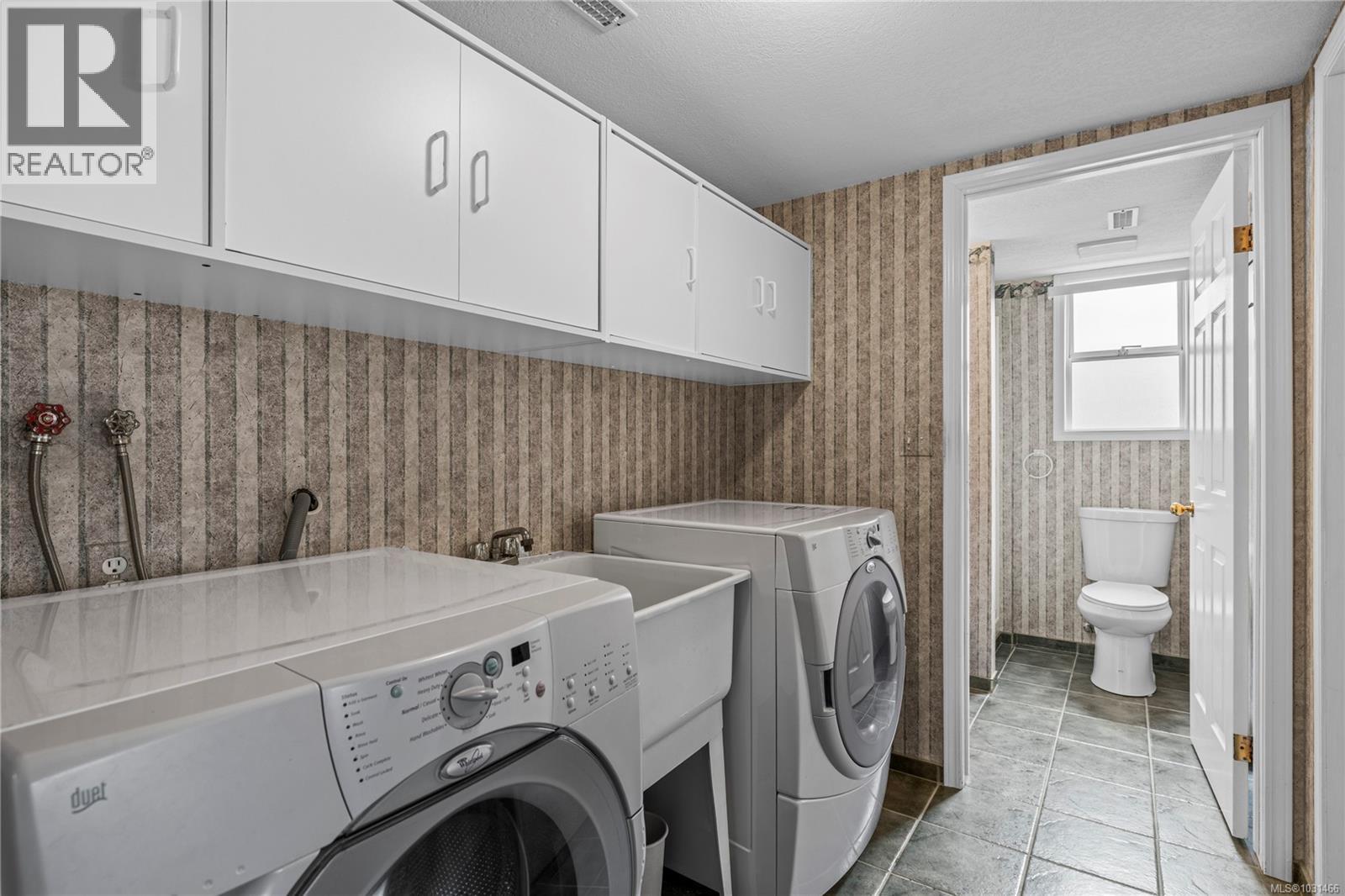 6298 WATERBURY RD - 41