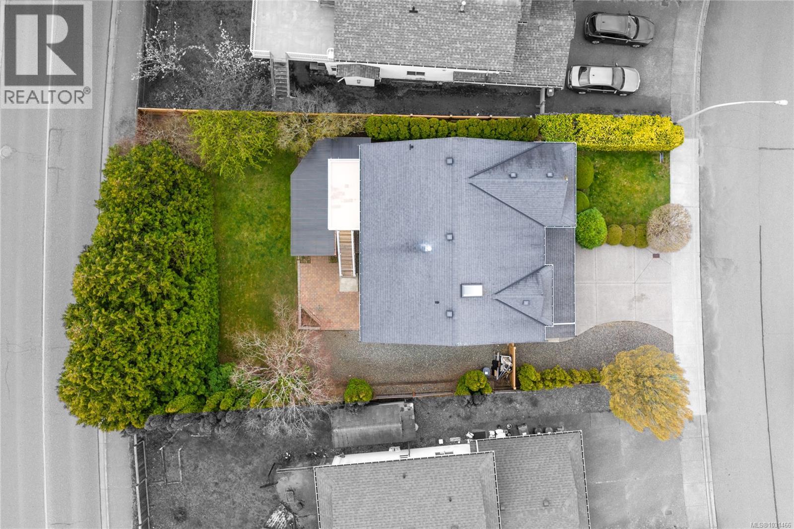 6298 WATERBURY RD - 66