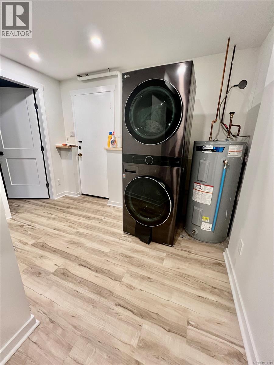 3357 SWINDELL CRES - 16