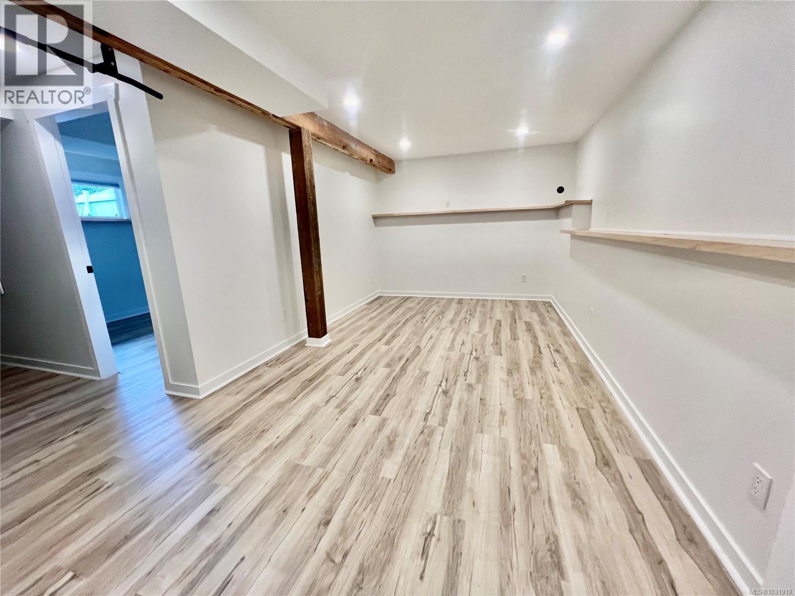 3357 SWINDELL CRES - 19