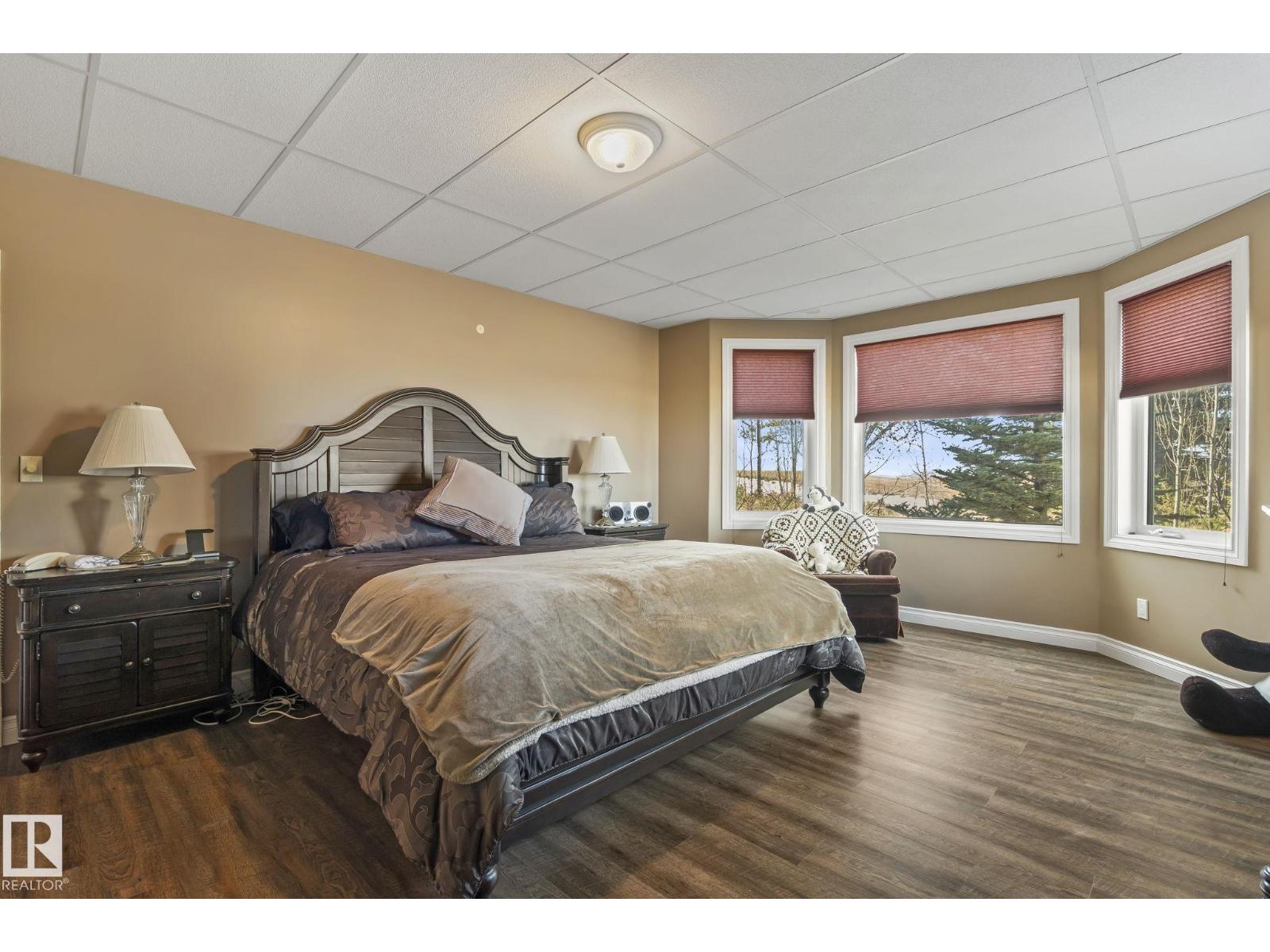 9610 167 ST SW - 32