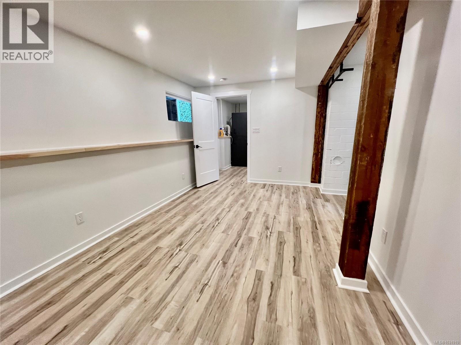 3357 SWINDELL CRES - 20