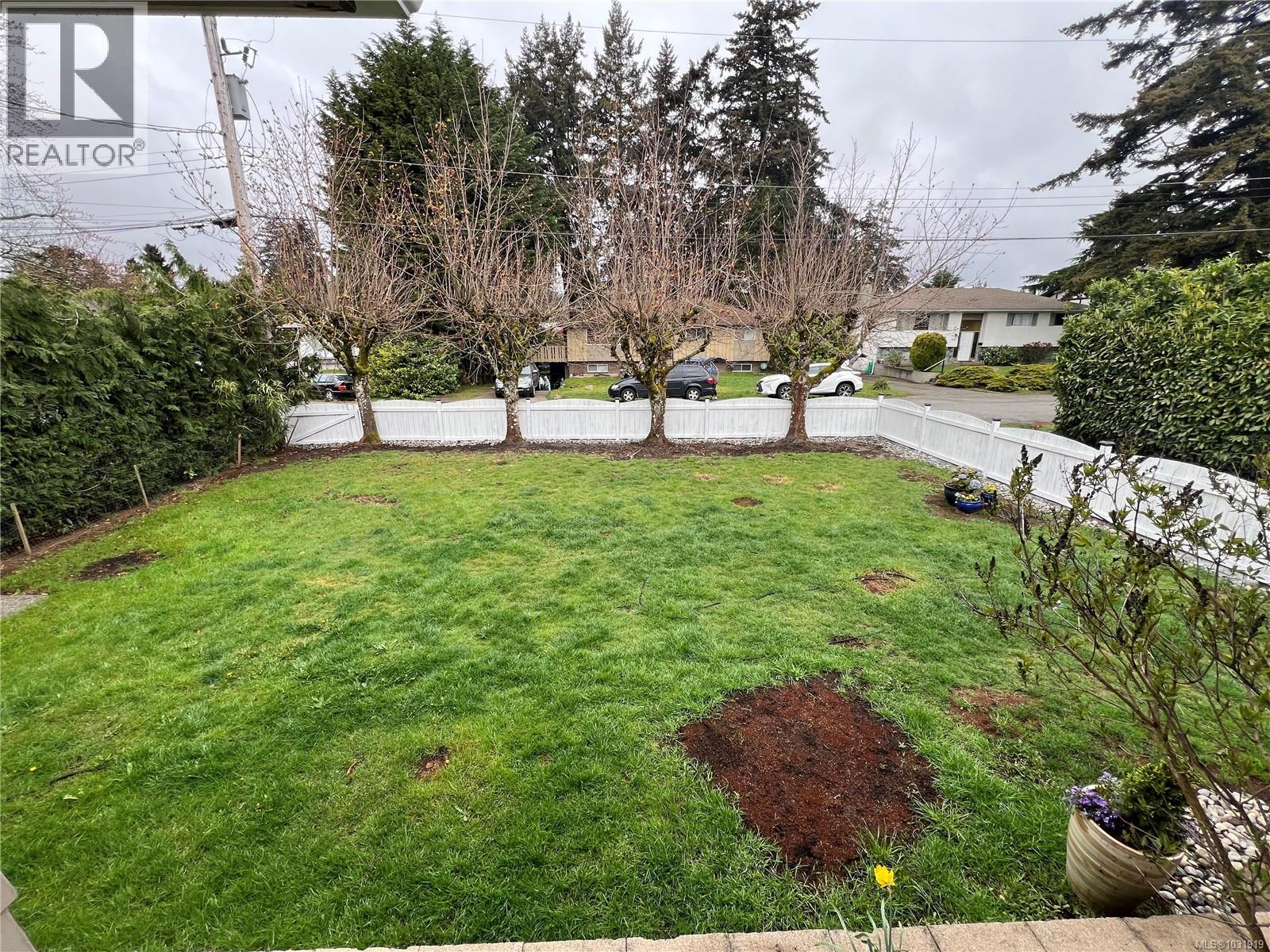 3357 SWINDELL CRES - 27