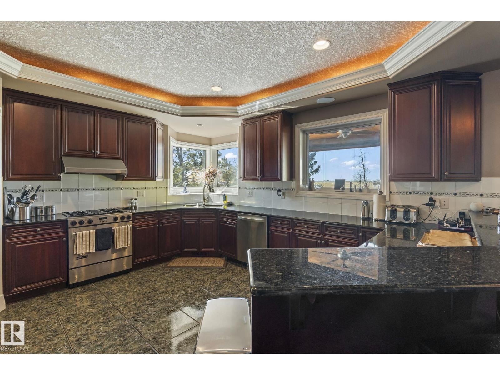 9610 167 ST SW - 23