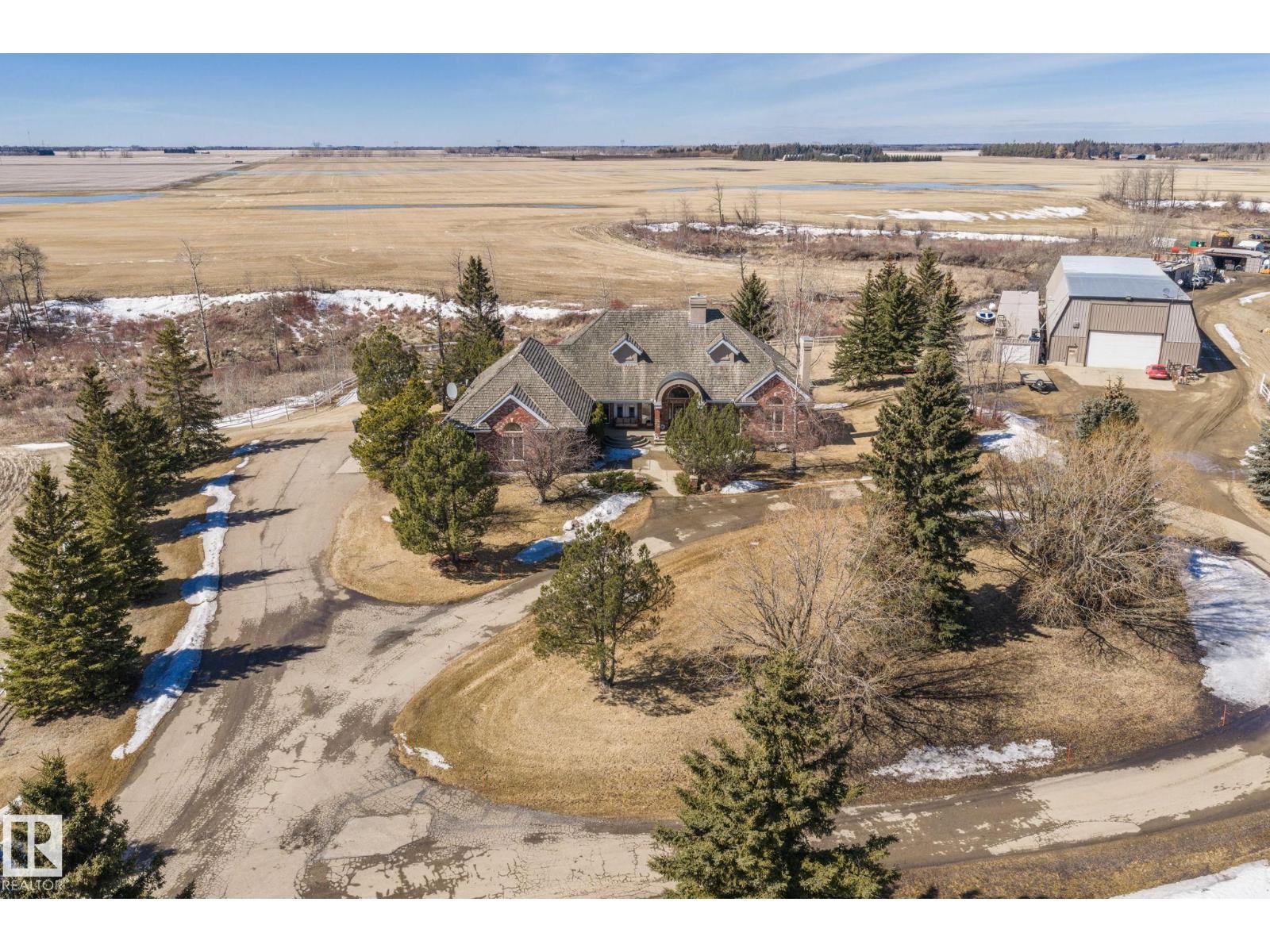 9610 167 ST SW - 62