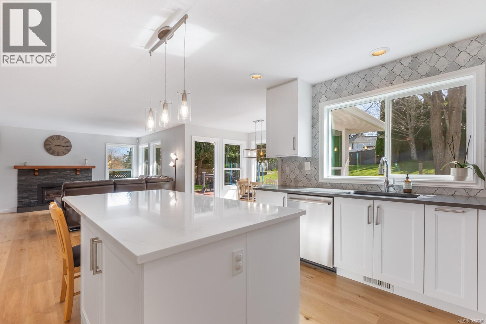 1741 SPARROW PL - Image 3