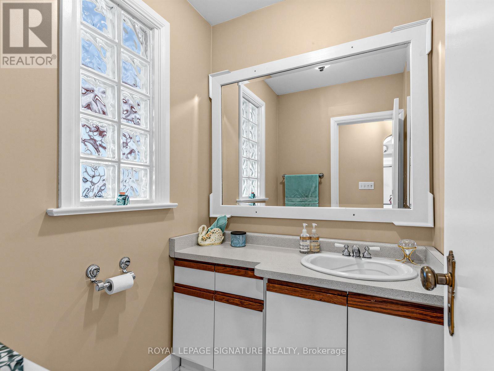 1421 MILITARY TRAIL - 11