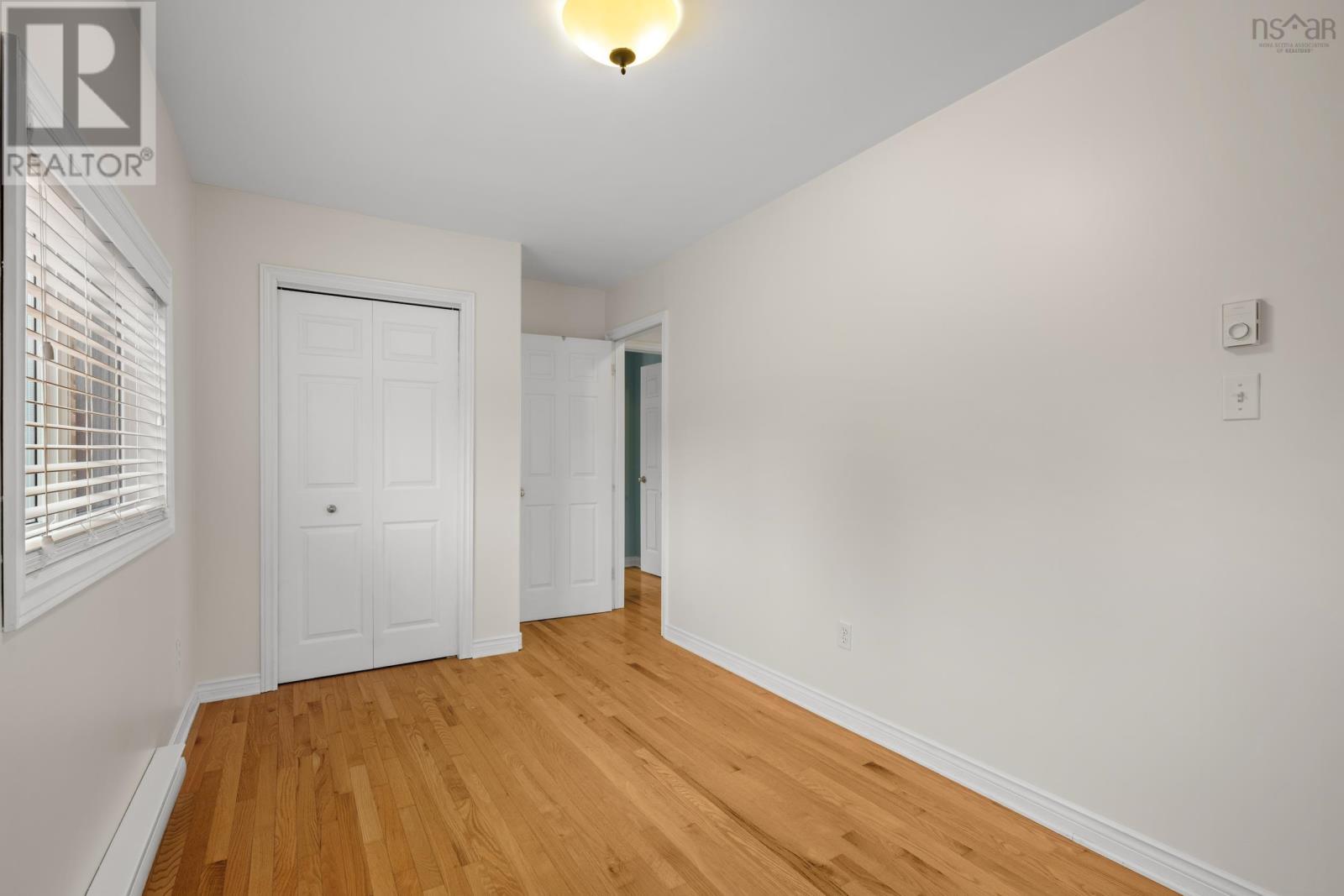 Property 34 of 49 of 75 Bayview Drive