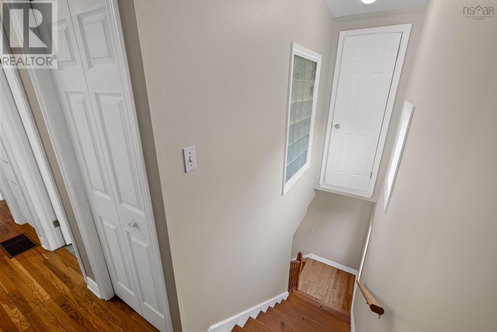 Property 29 of 49 of 75 Bayview Drive