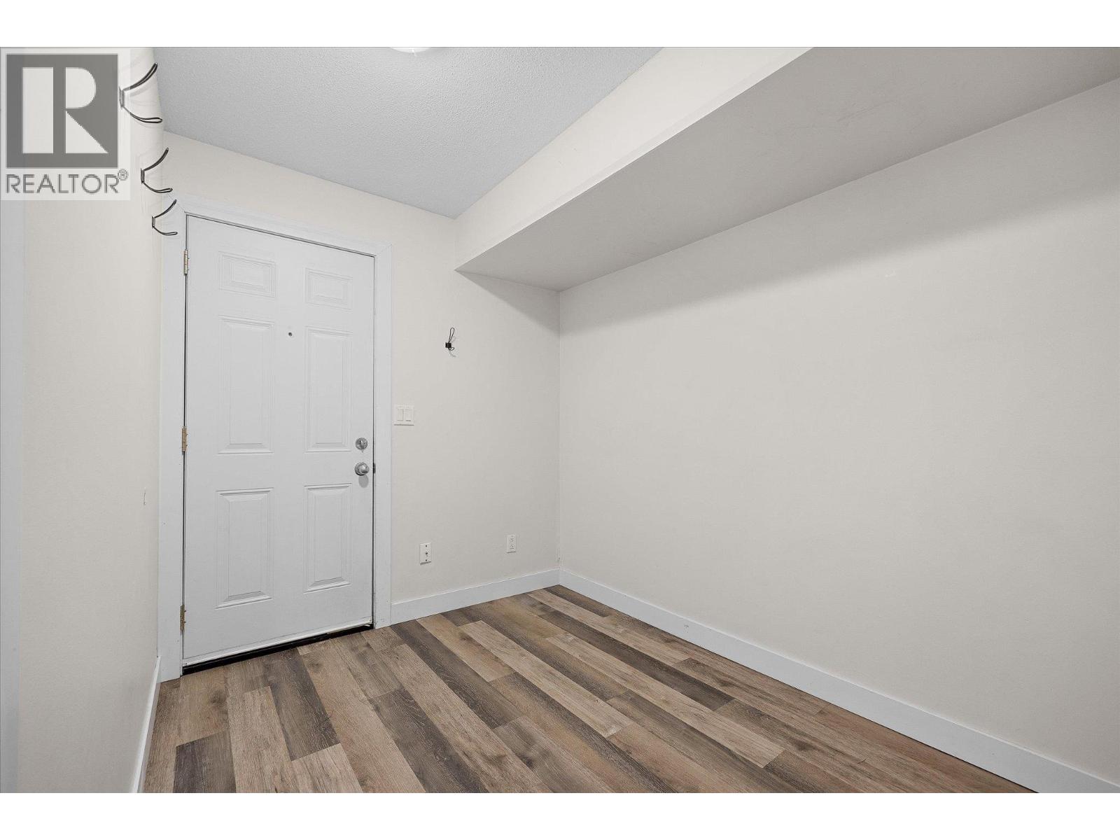  740 Raymer Avenue, Kelowna