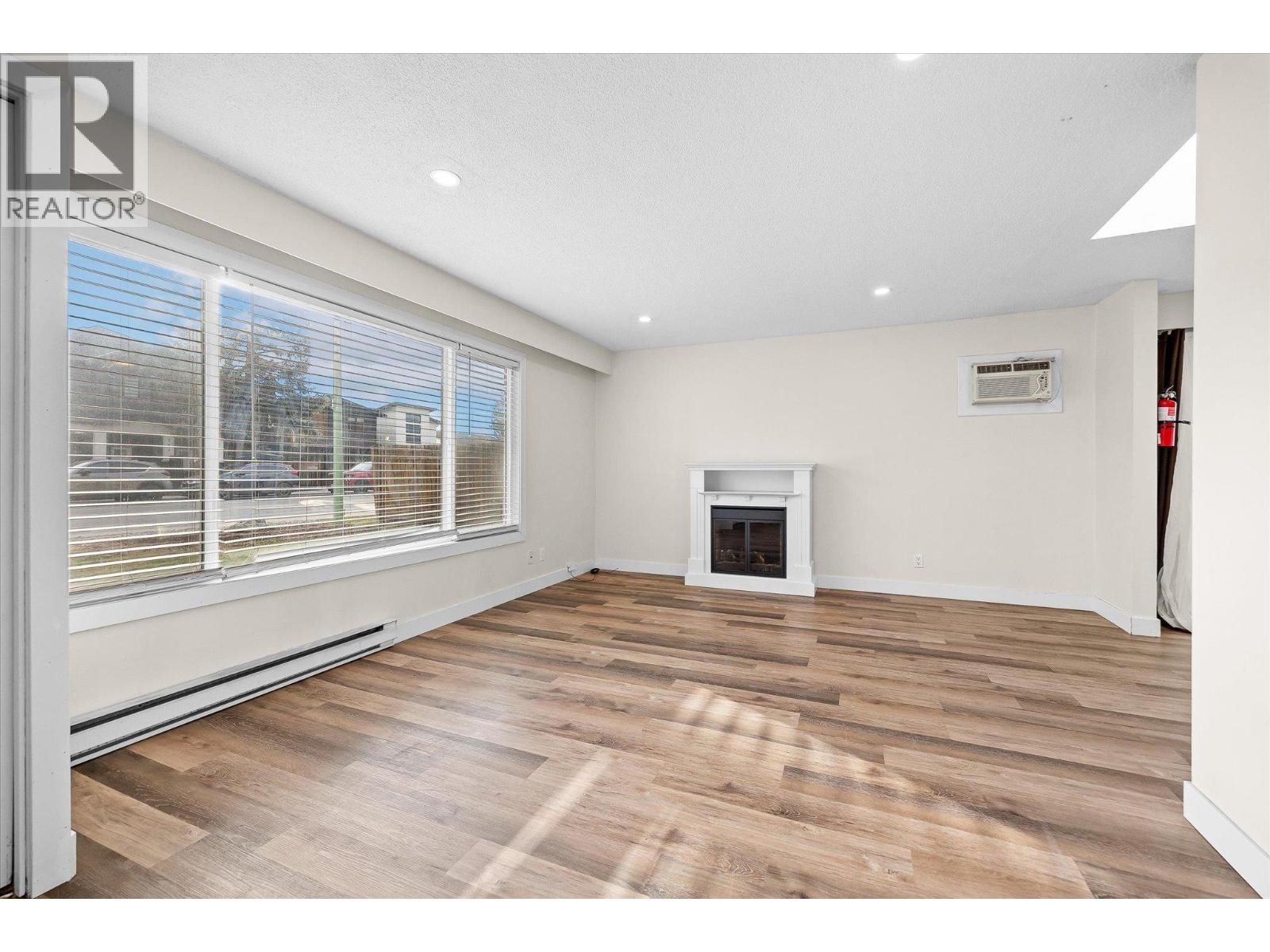740 Raymer Avenue - 6