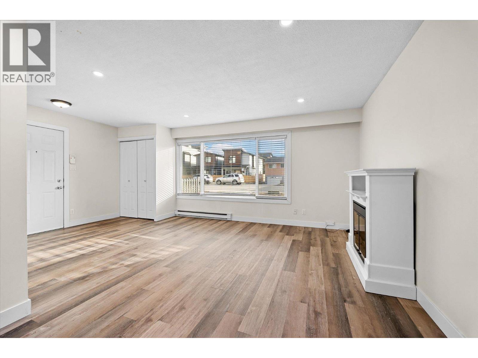  740 Raymer Avenue, Kelowna