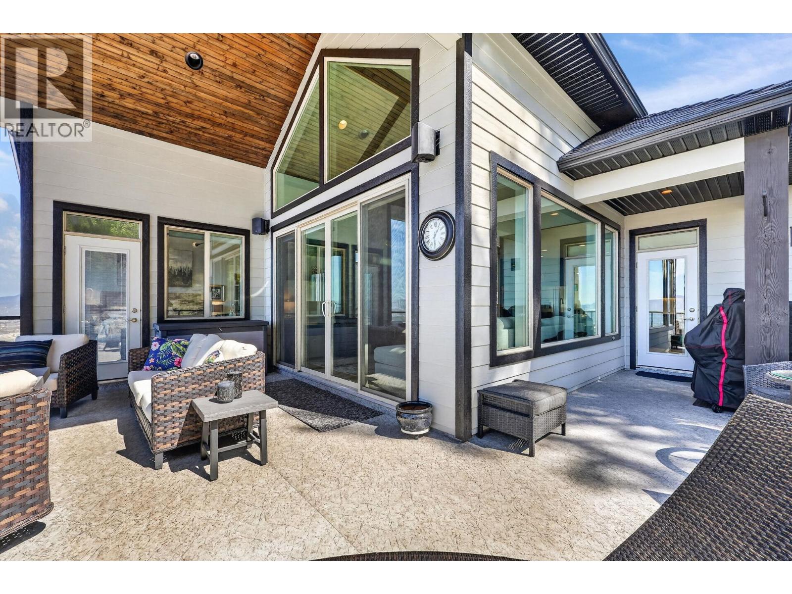 414 Prestwick Street, Kelowna