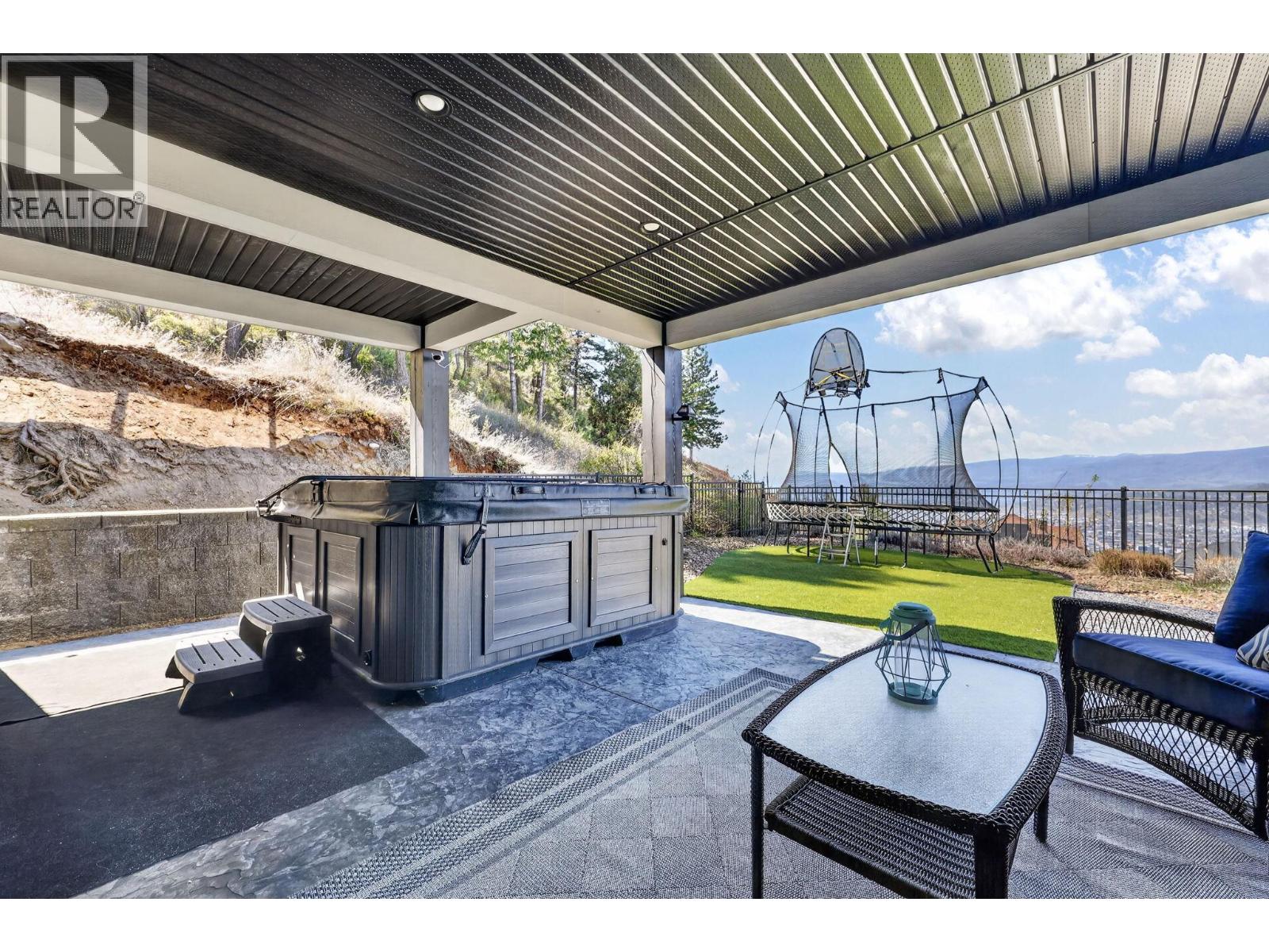 414 Prestwick Street, Kelowna