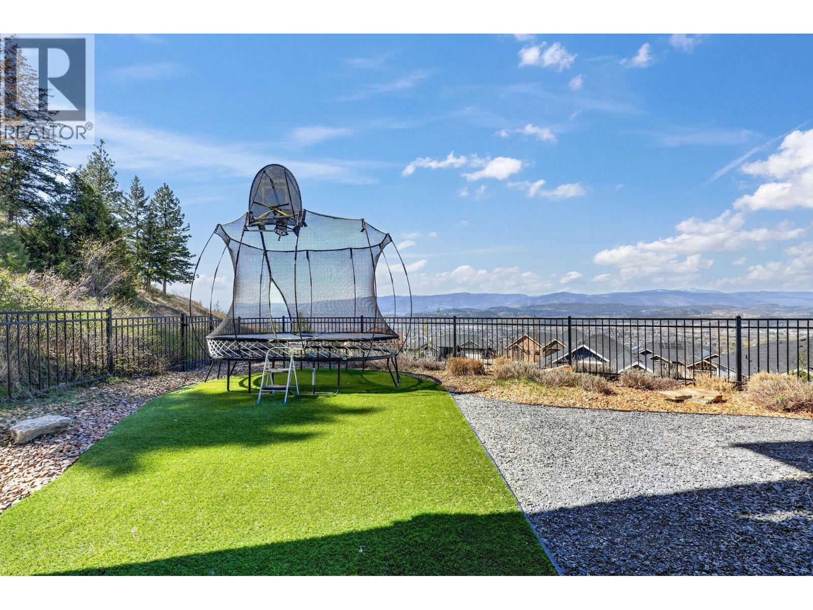 414 Prestwick Street, Kelowna