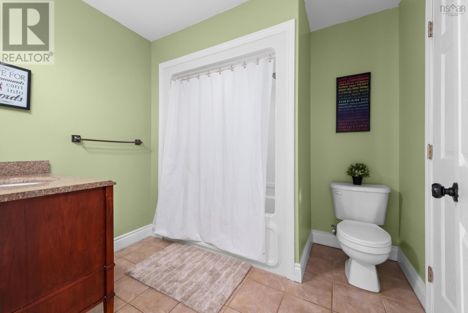 Property 20 of 46 of 905 Windgate Drive