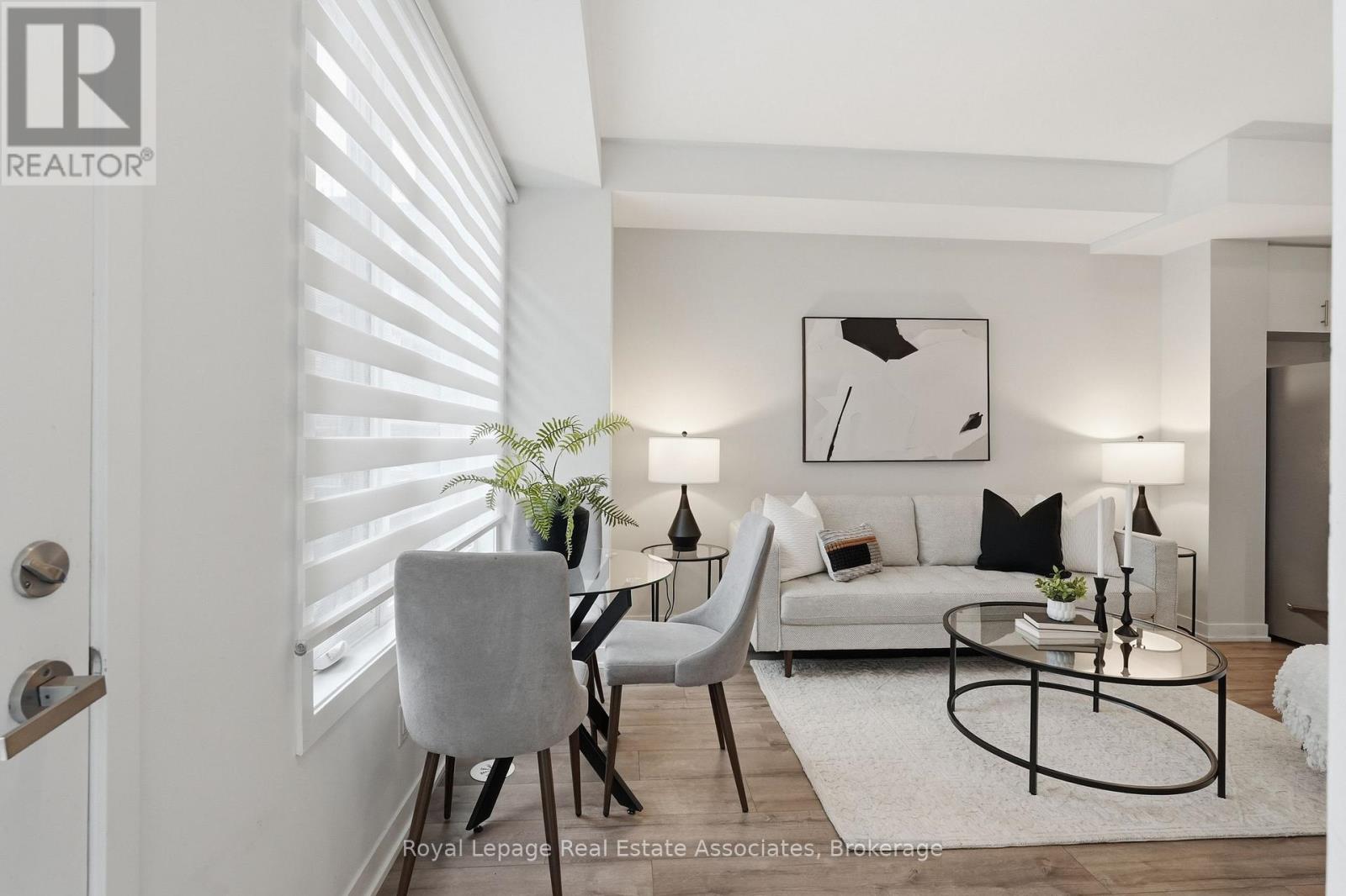 #10 3425 RIDGEWAY DRIVE - 3