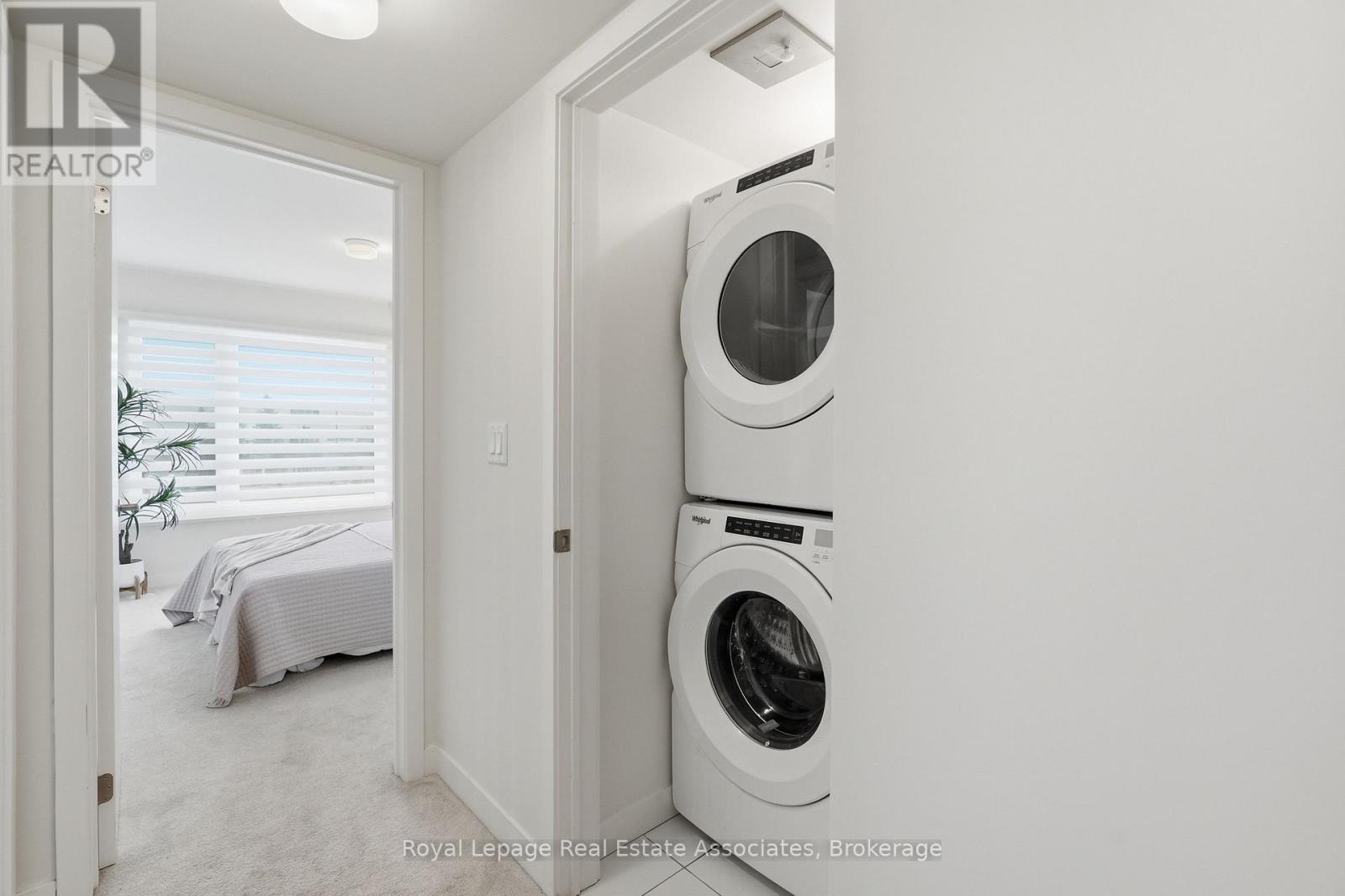 #10 3425 RIDGEWAY DRIVE - 31