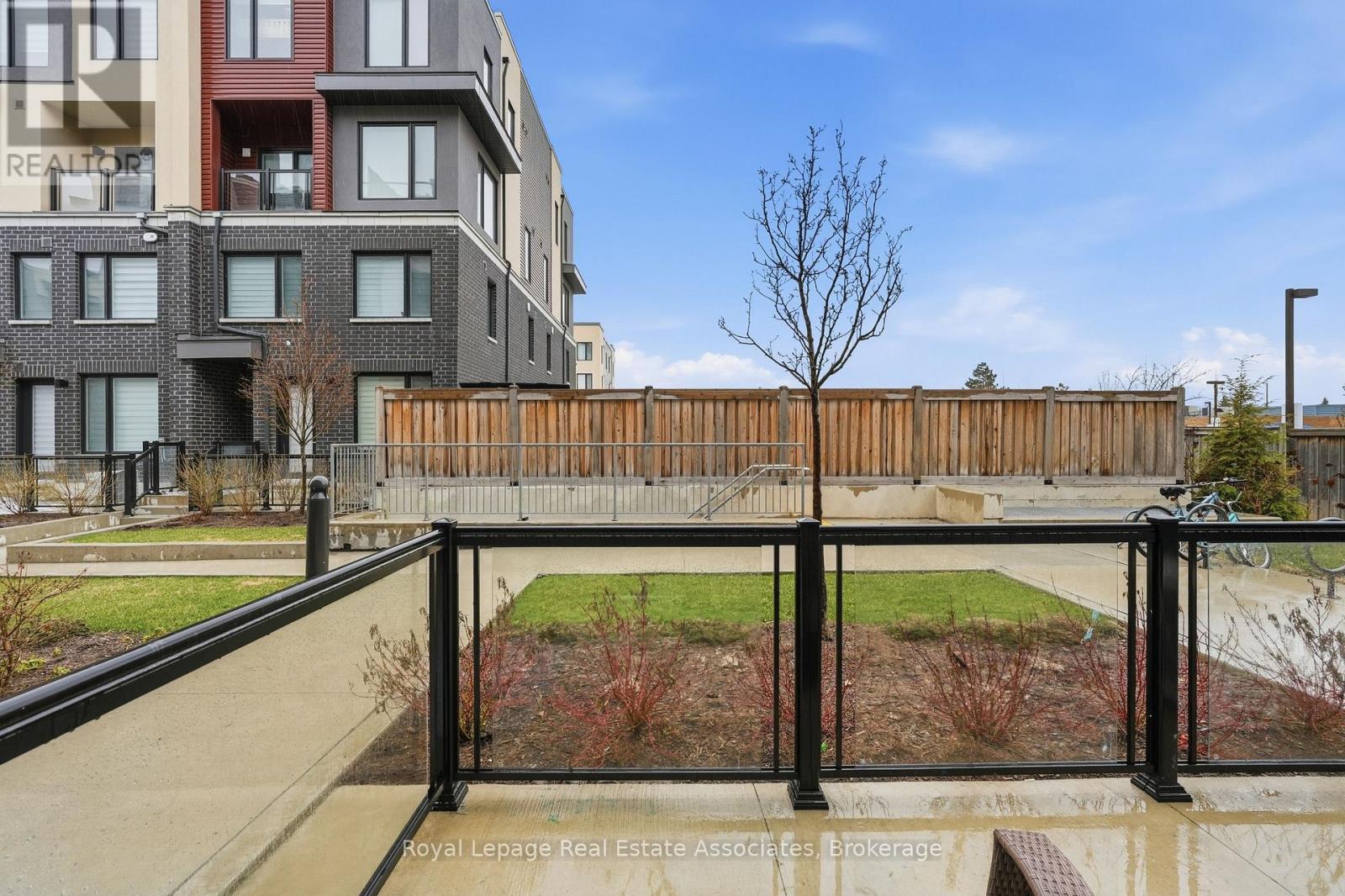 #10 3425 RIDGEWAY DRIVE - 35
