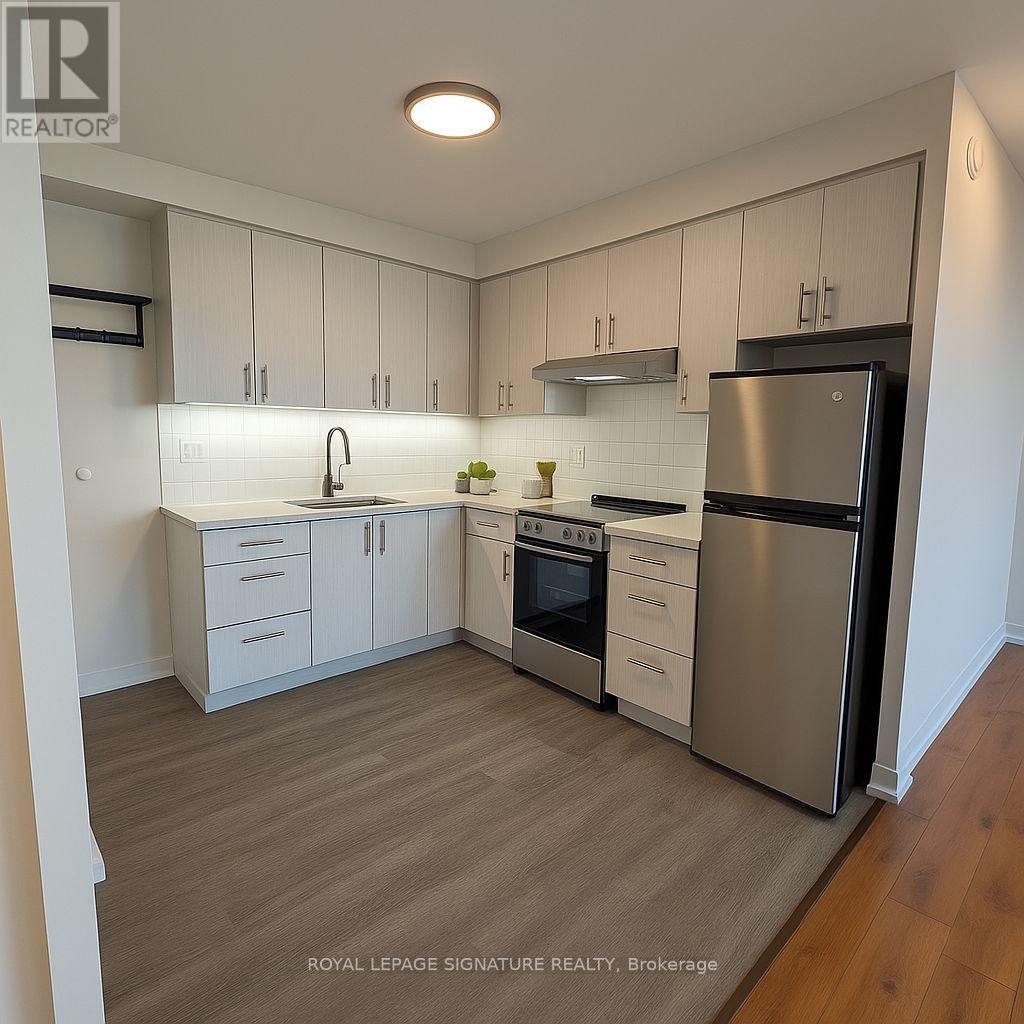 Listing photo of 2 - 2798 LAKESHORE BOULEVARD W