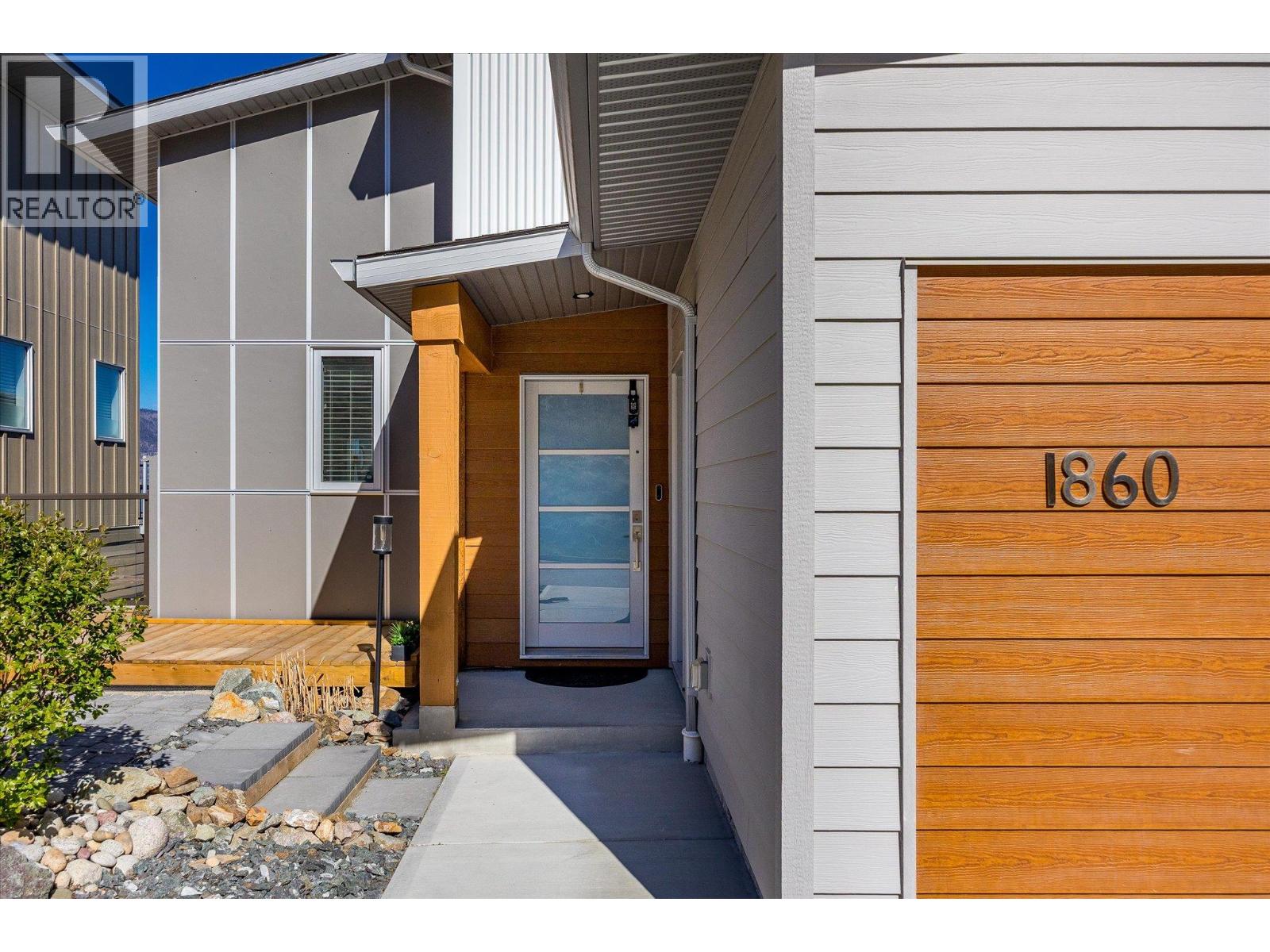 1860 Blue Bunch Court, Kelowna