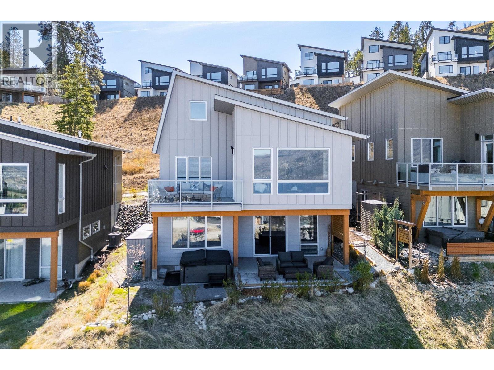 1860 Blue Bunch Court, Kelowna