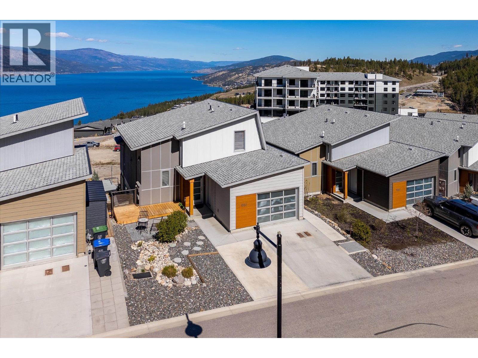 1860 Blue Bunch Court, Kelowna