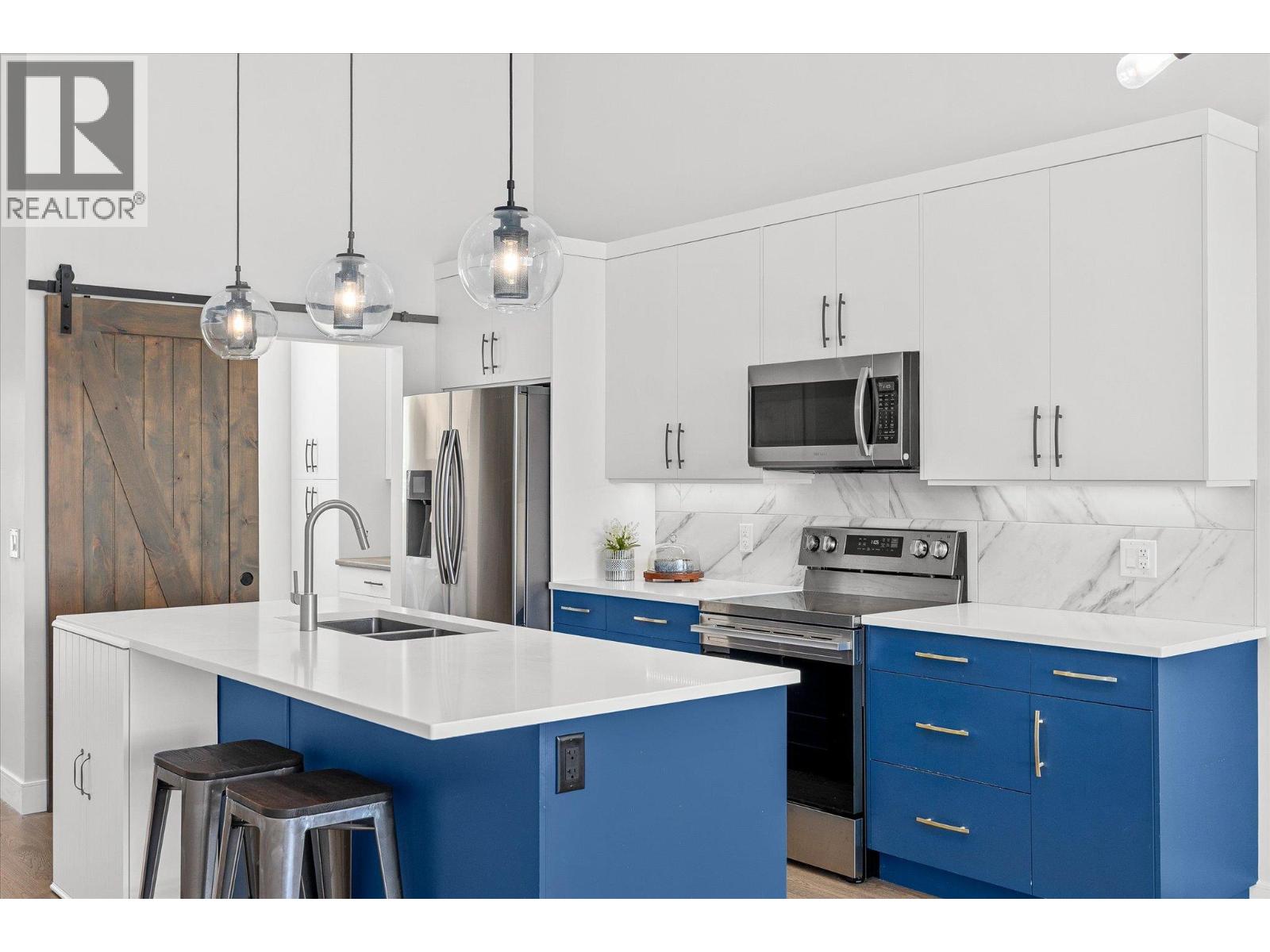 1860 Blue Bunch Court, Kelowna