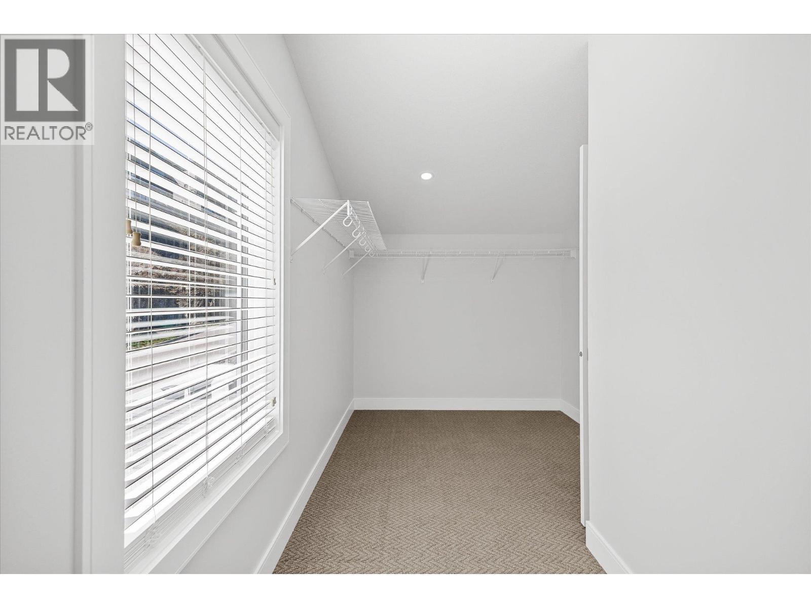 1860 Blue Bunch Court, Kelowna