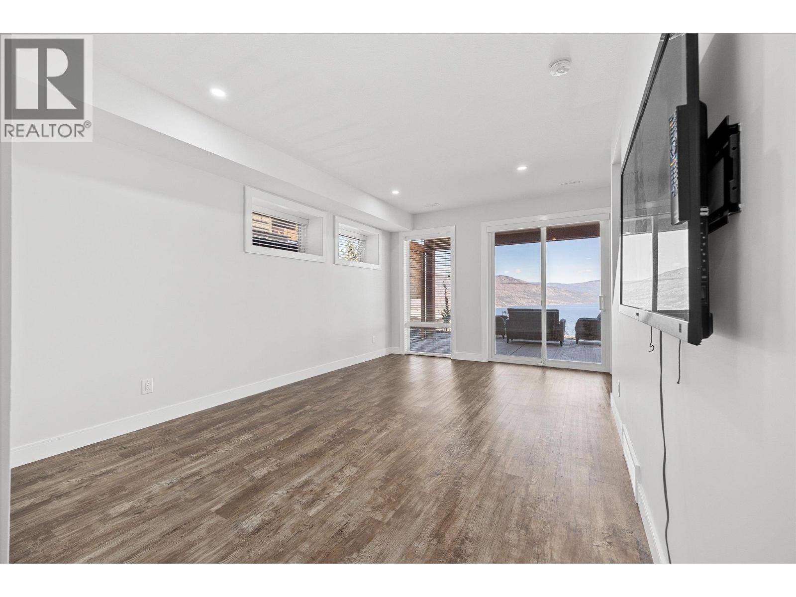 1860 Blue Bunch Court, Kelowna