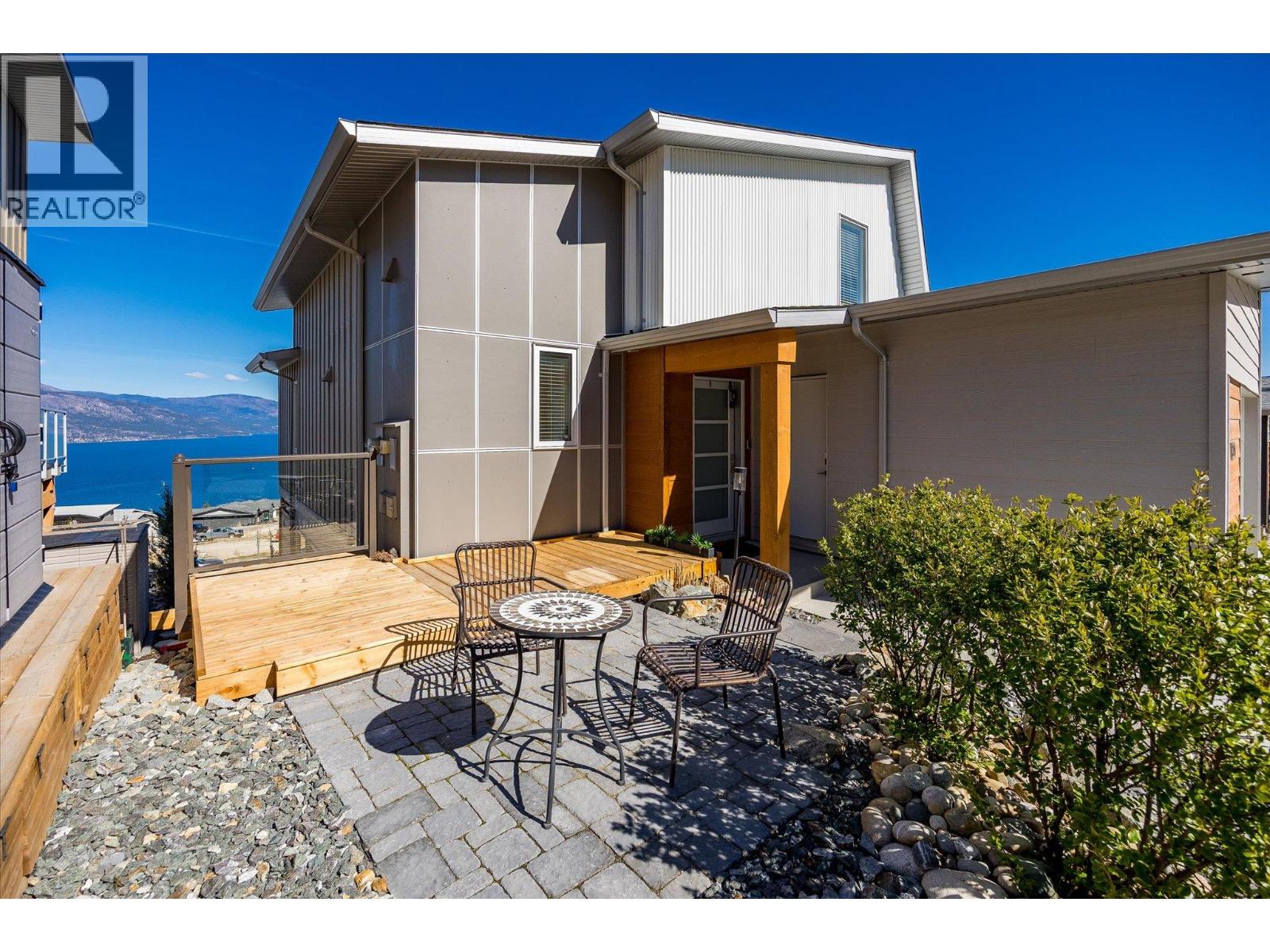 1860 Blue Bunch Court, Kelowna