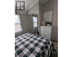 Bathroom - Lkr036 - 1047 Bonnie Lake Camp Road, Bracebridge, ON P1L1W9 Photo 6