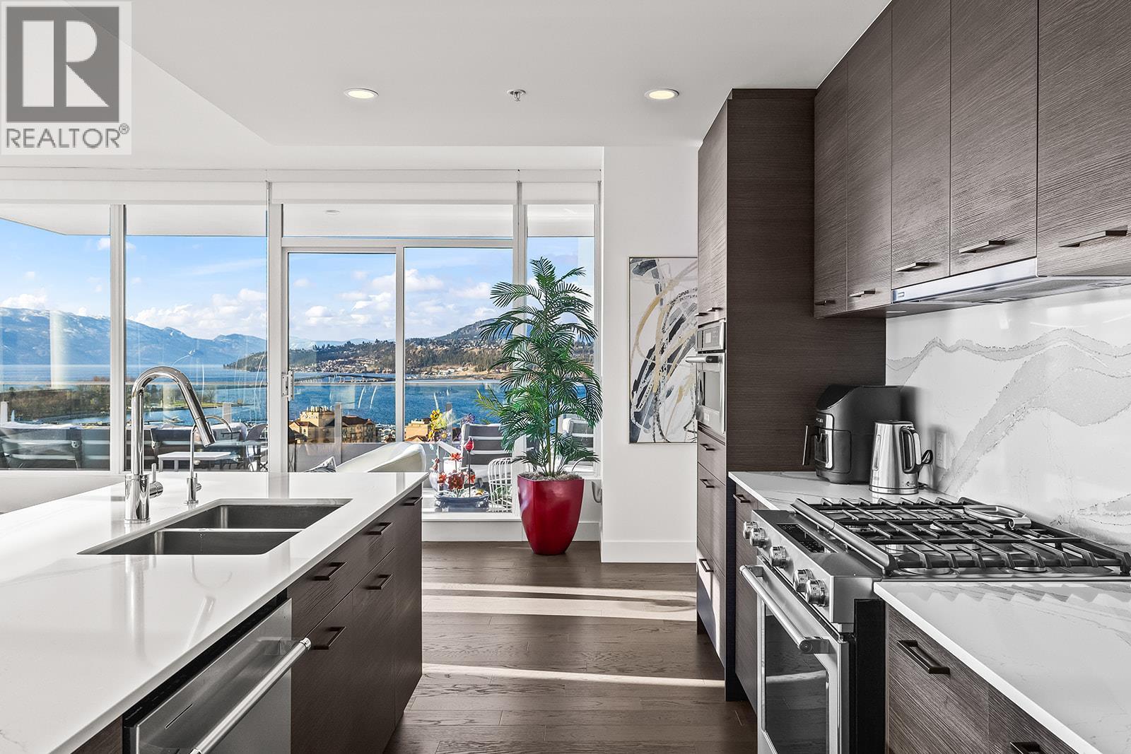 1903 1191 Sunset Drive, Kelowna