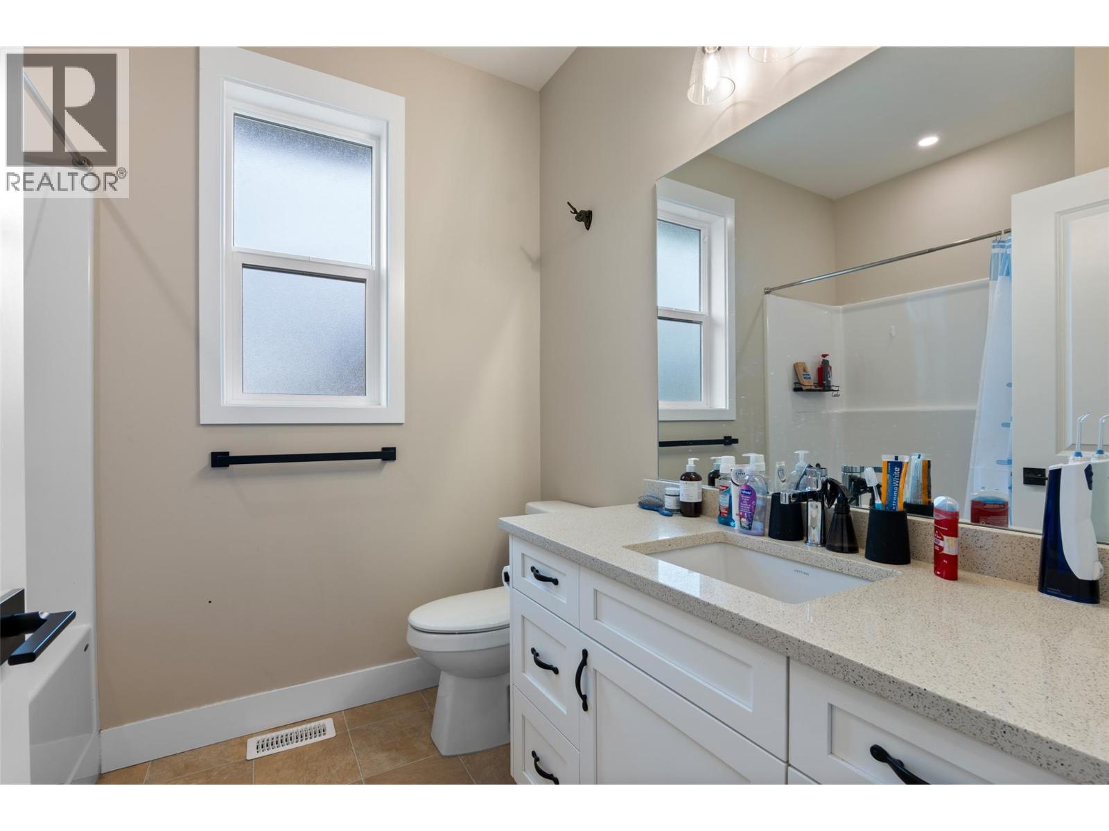 2535 SUNSET DRIVE - 10